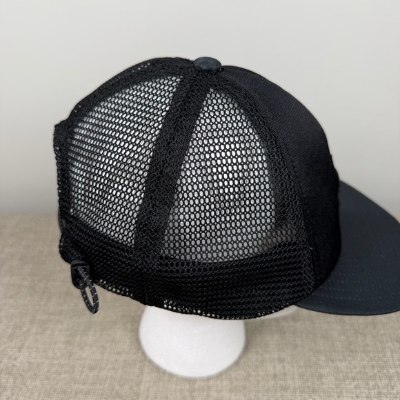 Roark Hat Black Mesh Peaking Packable Trucker Cap Running Trail Lightweight - Picture 7 of 11